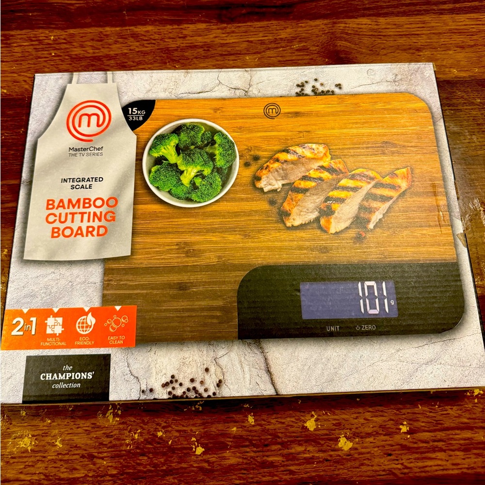 MasterChef Bamboo Cutting Board with Integrated Scale 2 in 1